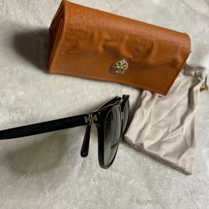 Tory Burch TY7106